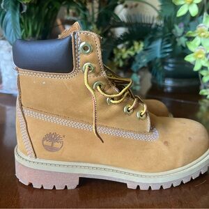 Like new, worn twice  kids Timberland boots